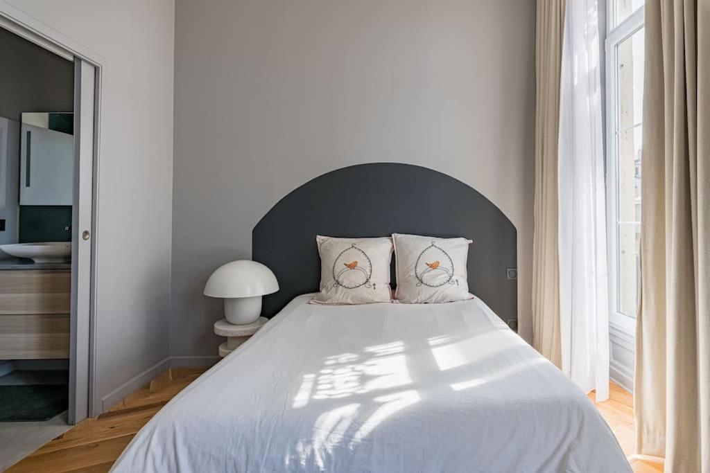Beige Hospitalite - Apotheose Luxueux- 3 Chambres - Parking Prive Saint-Etienne  Exterior photo